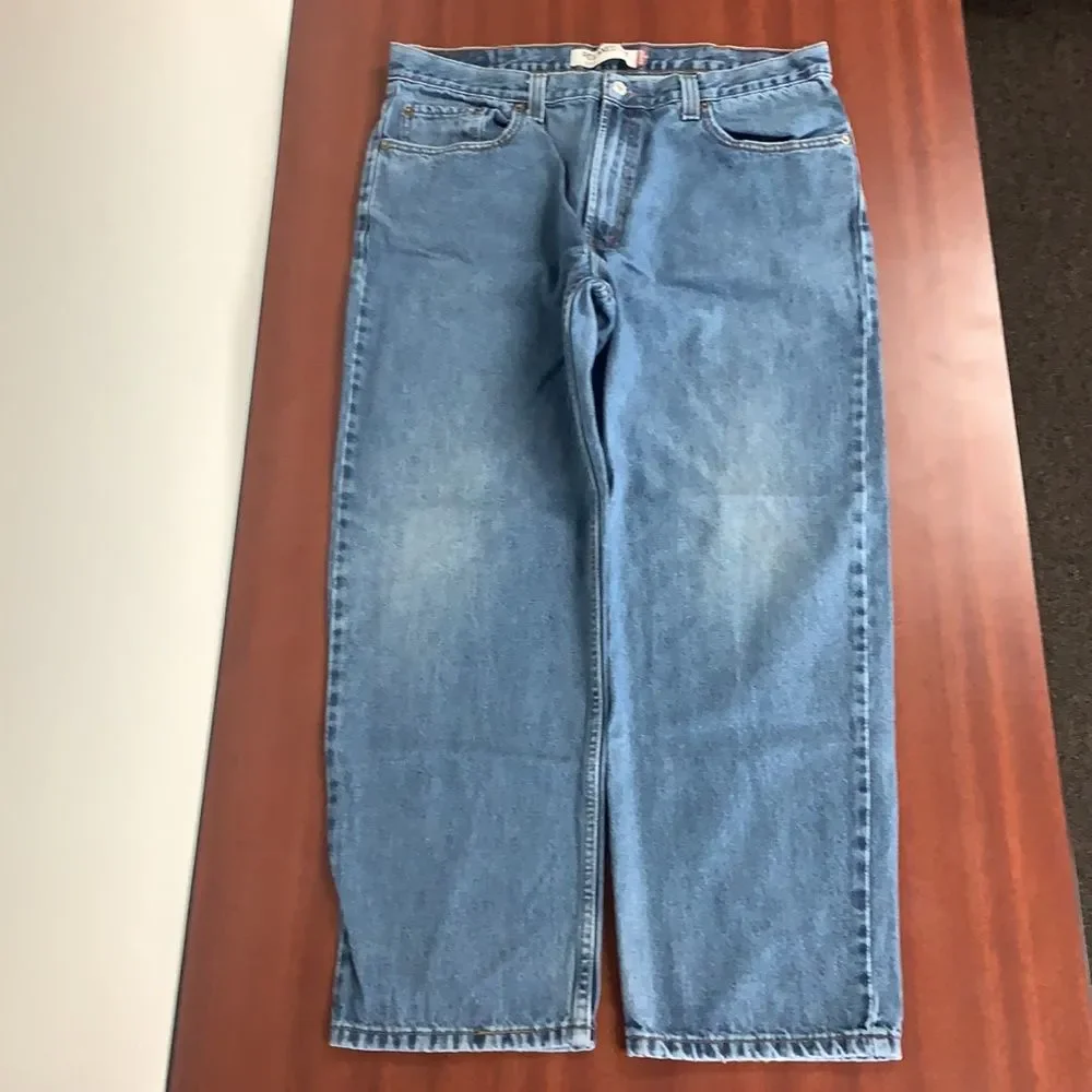 Vintage men’s 550 Levi’s mom jeans